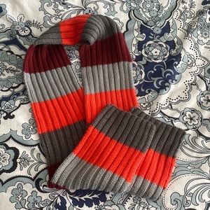 Boys scarf. Gymboree